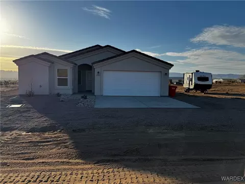 3383 N Bryce Rd, Golden Valley, AZ 86413