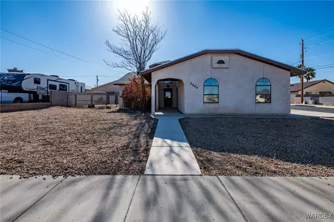 2804 Louise Ave, Kingman, AZ 86401