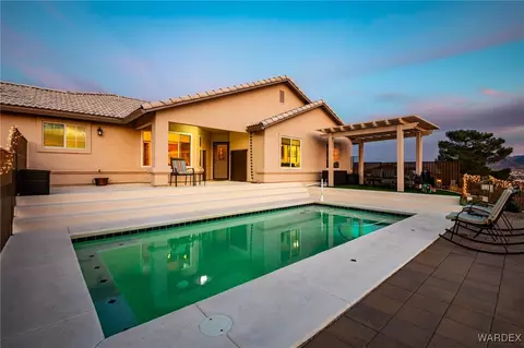 4004 Redhill Dr, Kingman, AZ 86409