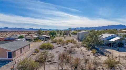 5476 E Gila Pl Pl, Topock, AZ 86436
