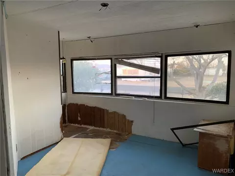 3048 E Mcvicar Ave, Kingman, AZ 86409 photo 9