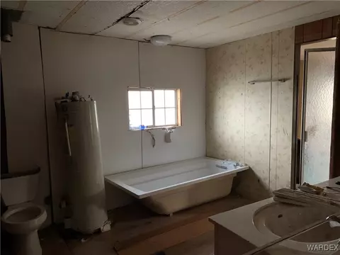 3048 E Mcvicar Ave, Kingman, AZ 86409 photo 7