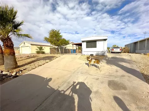 941 Glen Dr, Bullhead City, AZ 86442