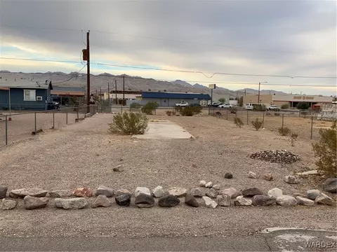 2097 Del Rey Dr, Bullhead City, AZ 86442