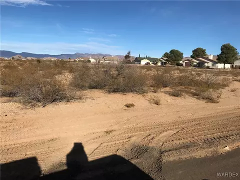 6915 E Concho Cir, Kingman, AZ 86401 photo 4