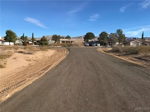 6915 E Concho Cir, Kingman, AZ 86401 photo 3
