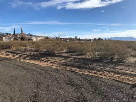 6915 E Concho Cir, Kingman, AZ 86401 photo 5
