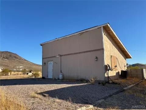 6118 N Carrizo Rd, Golden Valley, AZ 86413