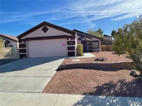 2366 Columbus Dr, Bullhead City, AZ 86442
