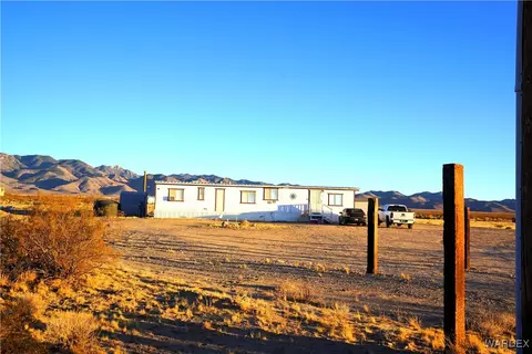 14804 N Edgemont Rd, Dolan Springs, AZ 86441