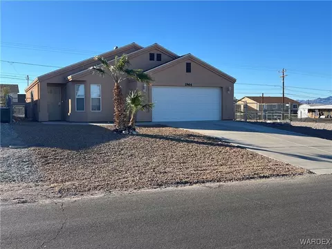 1964 Rio Vista Dr, Bullhead City, AZ 86442