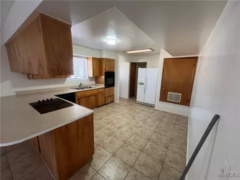 1925 Arlington St, Kingman, AZ 86401 photo 4