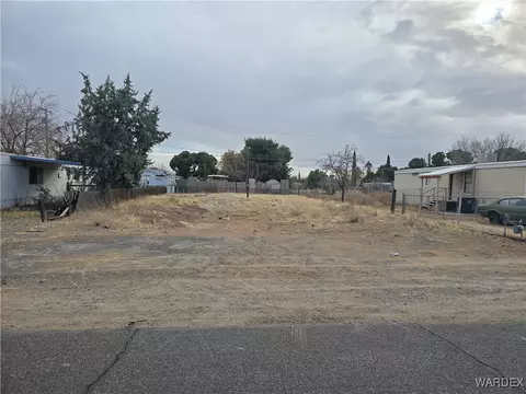 2110 E Snavely Ave, Kingman, AZ 86409