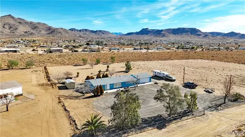 3676 N Bagdad Rd, Golden Valley, AZ 86413