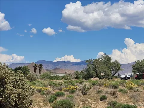 7711 E Vista Dr, Kingman, AZ 86401