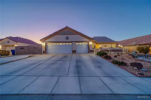 5087 S Emerald River Dr, Fort Mohave, AZ 86426