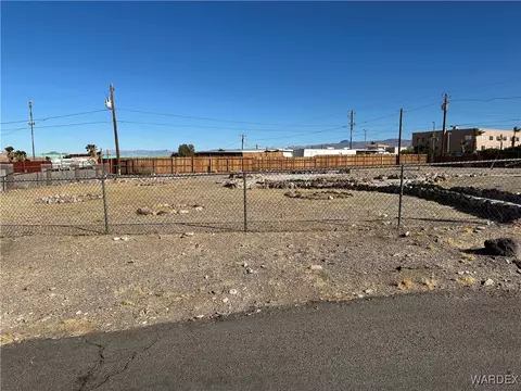 1371 Palma Pl, Bullhead City, AZ 86442