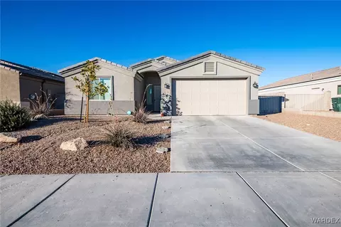 3615 Oak Cliffs Ave, Kingman, AZ 86401