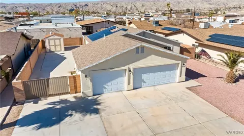 1375 Willow Ln, Bullhead City, AZ 86442
