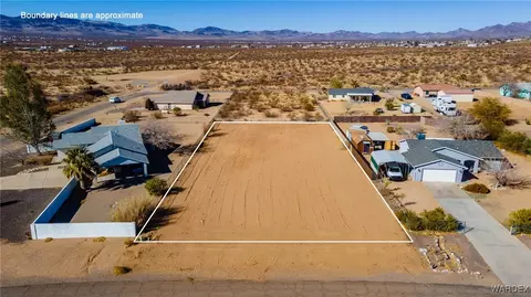 7159 W Mars Dr, Golden Valley, AZ 86413