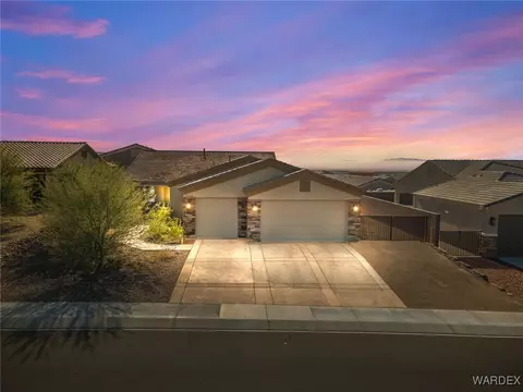 2578 Trade Wind Dr, Bullhead City, AZ 86442