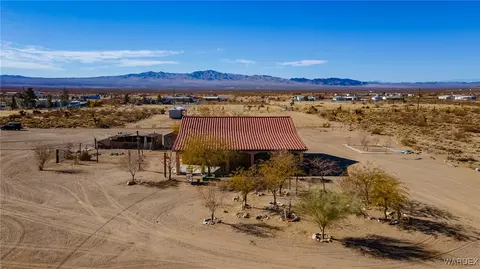 15677 N Elmwood Dr, Dolan Springs, AZ 86441