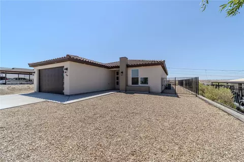 1820 Balsa Rd, Bullhead City, AZ 86442