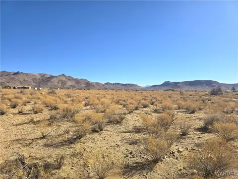 lot209 E N Houck Rd, Golden Valley, AZ 86413