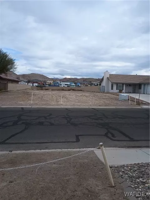 2920 Country Club Dr, Bullhead City, AZ 86442