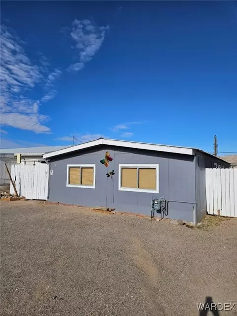 1871 Artesia Dr, Bullhead City, AZ 86442