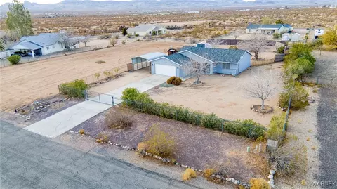 7153 W Mars Dr, Golden Valley, AZ 86413