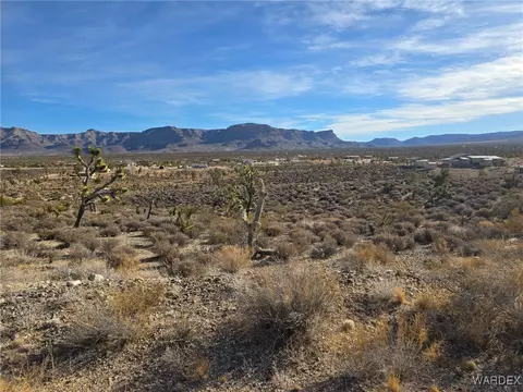 27072 N Rainbow Rd, Meadview, AZ 86444