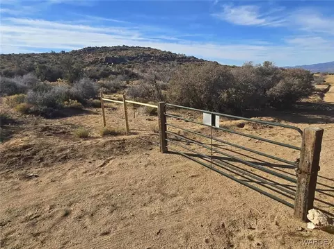 000 S Olo Pass, Wikieup, AZ 85360