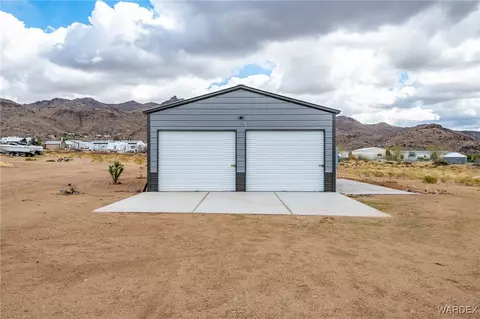 3870 Bouse Rd, Golden Valley, AZ 86413