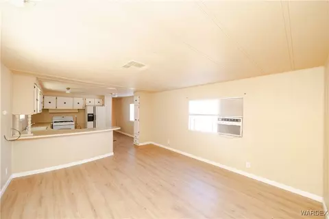 3574 E Robin Ln, Kingman, AZ 86409 photo 3