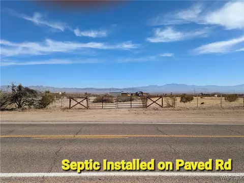1694 S Egar Rd, Golden Valley, AZ 86413