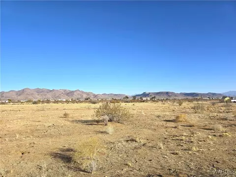 00 N Alpine Rd, Golden Valley, AZ 86413