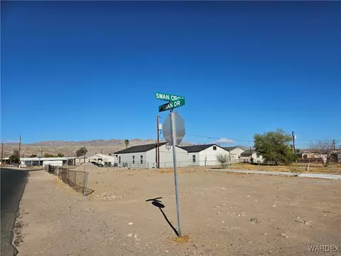 2053 Swan Cir, Bullhead City, AZ 86442