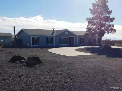 4000 N Ehrenberg Rd, Golden Valley, AZ 86413