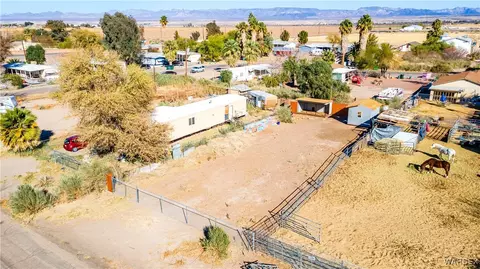 10538 S Tropics Rd, Mohave Valley, AZ 86440