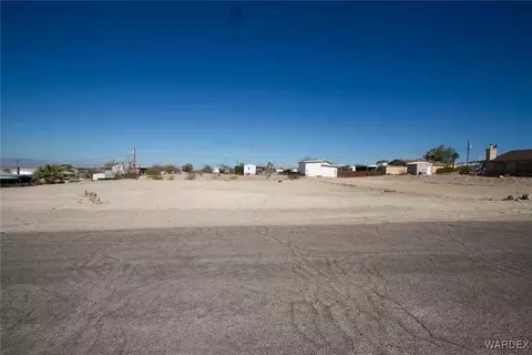 5109 Agua Caliente Dr, Topock, AZ 86436