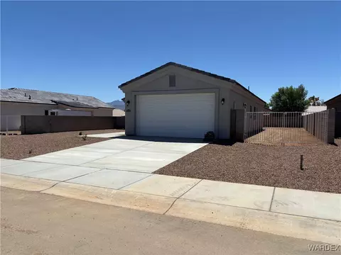 3282 E Farm Crest Ave, Kingman, AZ 86409 photo 2