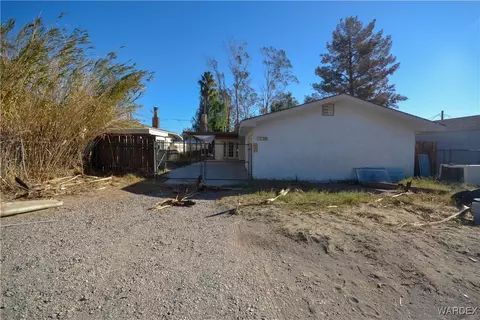 10584 S Lead Ln, Mohave Valley, AZ 86440