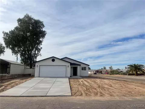9901 S Kingman Dr, Mohave Valley, AZ 86440