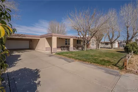 1875 E Suffock Ave, Kingman, AZ 86409 photo 2