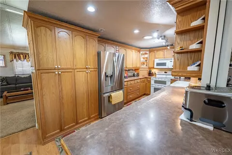 1875 E Suffock Ave, Kingman, AZ 86409 photo 14