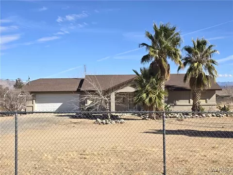820 S Santa Maria Rd, Golden Valley, AZ 86413