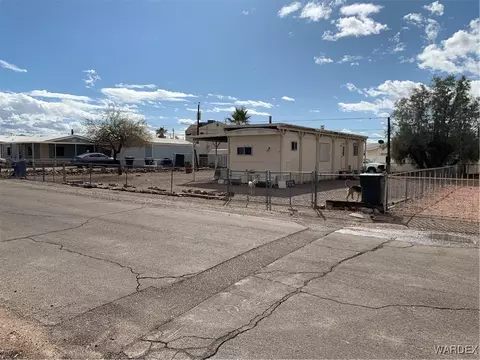 960 Sandy Beach Dr, Bullhead City, AZ 86442