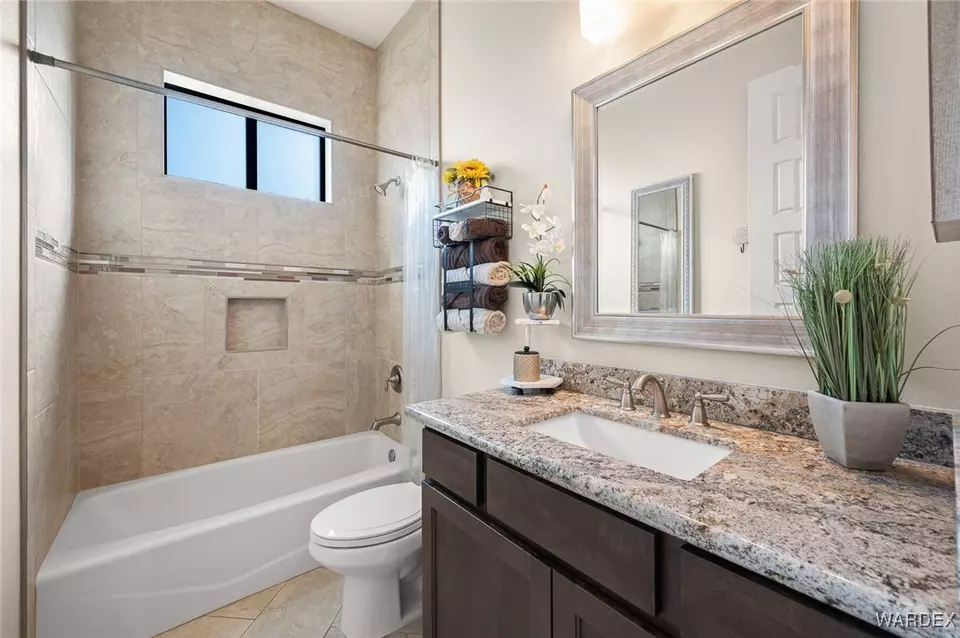 Bath - 2591 Montano Ridge Dr, Bullhead City, AZ 86442 photo 3 of 3