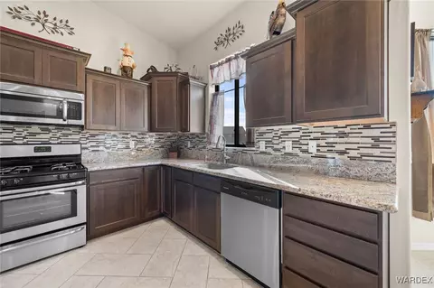 Kitchen - 2591 Montano Ridge Dr, Bullhead City, AZ 86442 photo 1 of 5